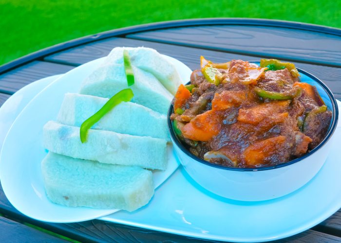 BOILED YAM & CHICKEN GRAVY